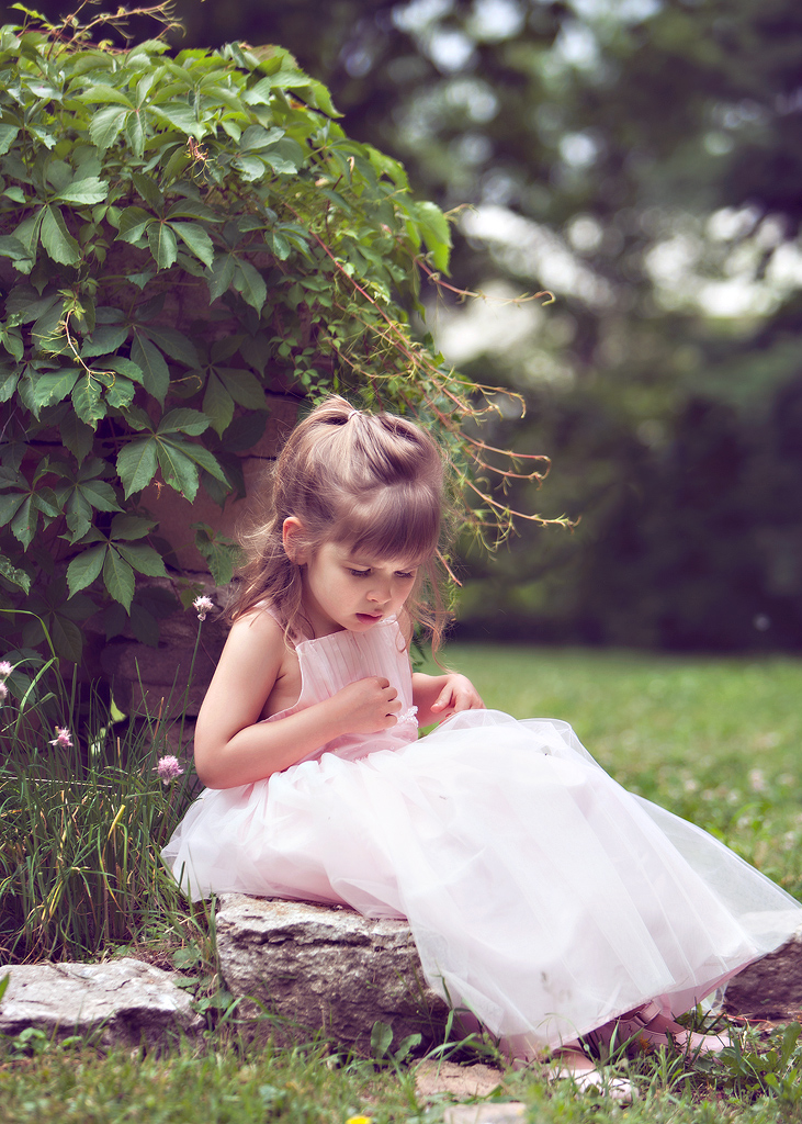 Chicago and Suburban Child Photographer 9 Aurora, IL child photographer - lovely capture of preschool aged girl by Marmalade Photography