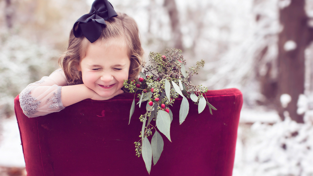 Chicago and Suburban Child Photographer 3 SW Suburban Chicago child photographer - sweet photo of a girl in snow by Marmalade Photography