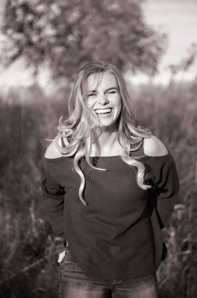 Chicago Senior Photographer 49 Suburban Chicago senior photographer - senior girl laughing, image by Marmalade Photography