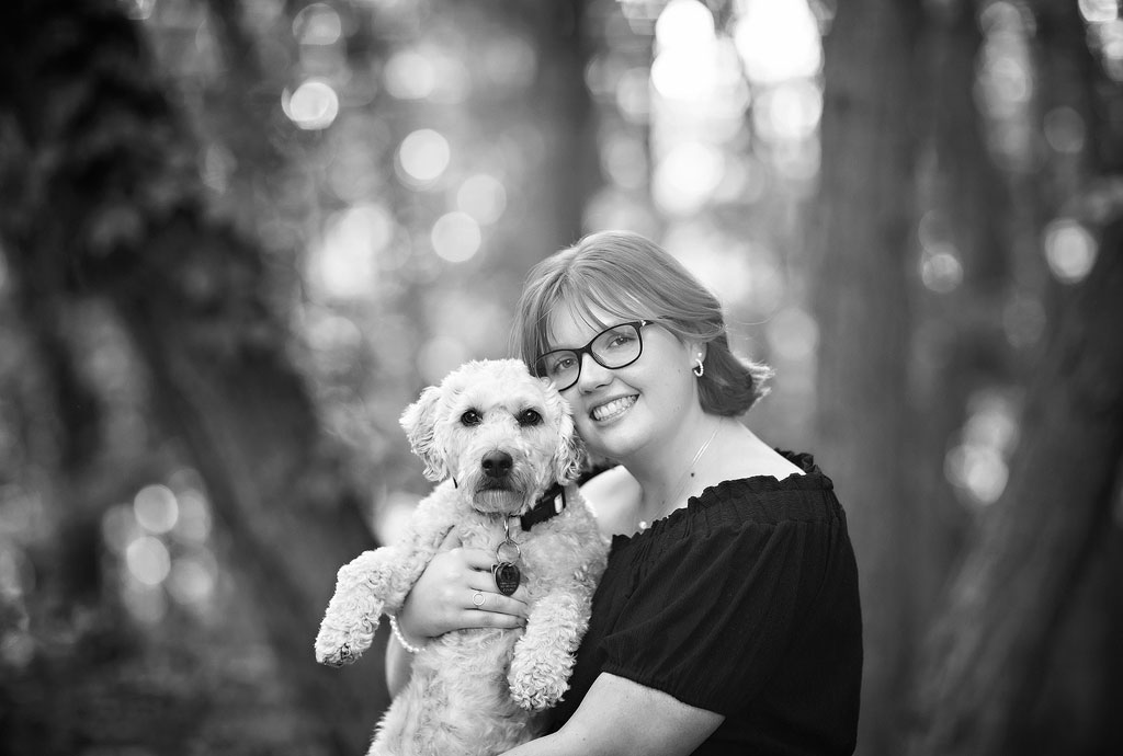 Chicago Senior Photographer 39 Out of state high school senior with her dog - senior portrait by Suburban Chicago Marmalade Photography