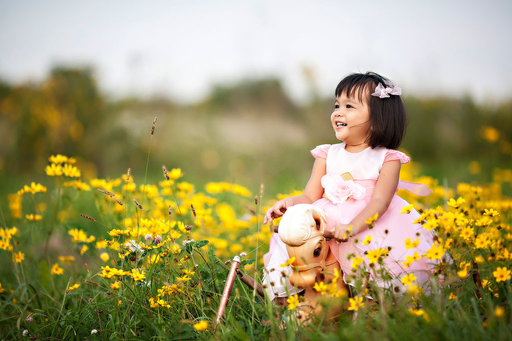 Chicago and Suburban Child Photographer 24 Suburban Chicago children's photographer - outdoor toddler's portrait by Marmalade Photography