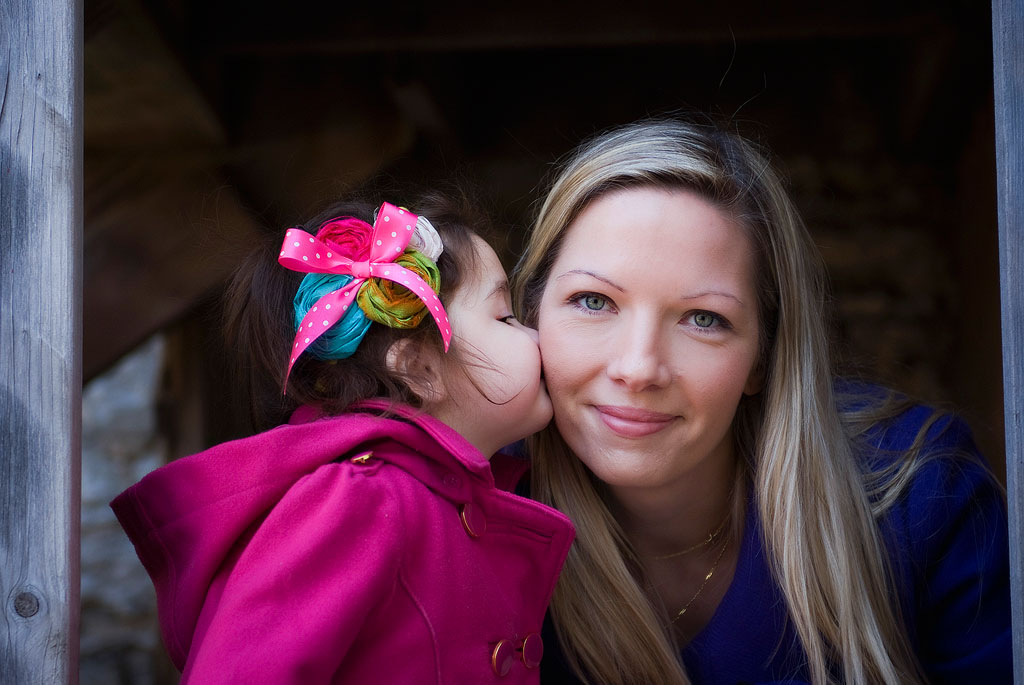 Mother and toddler daughter photo by Chicago Photographer Marmalade Photography

