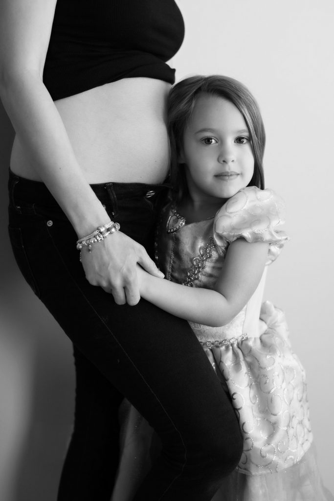 Kildeer pregnancy photos taken at home by Marmalade Photography